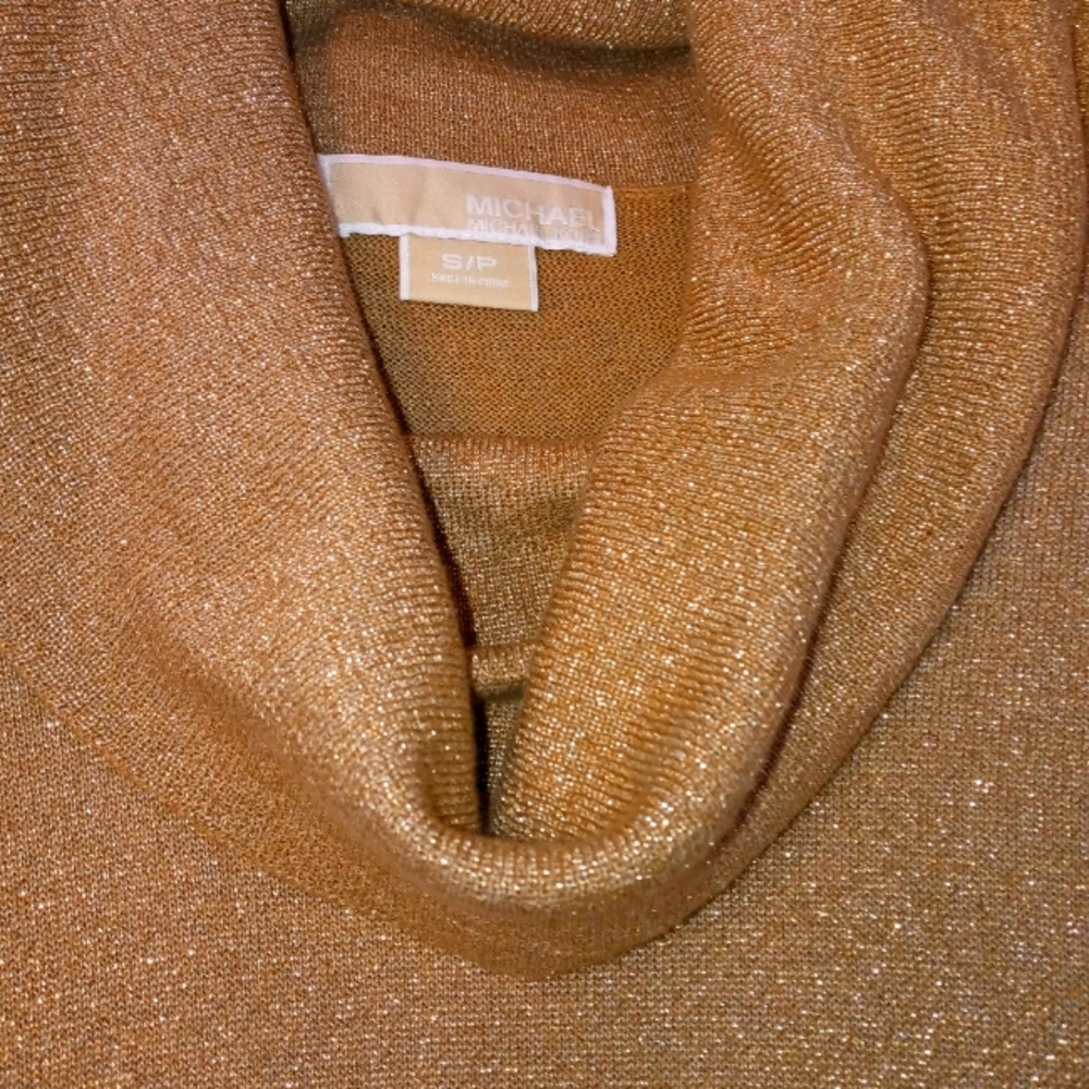 Jazzy turtleneck sweater